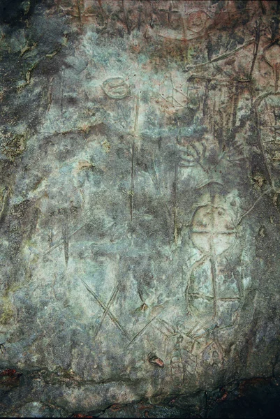 Un mur avec des images rupestres. L'âge est de 13-14 mille ans — Photo