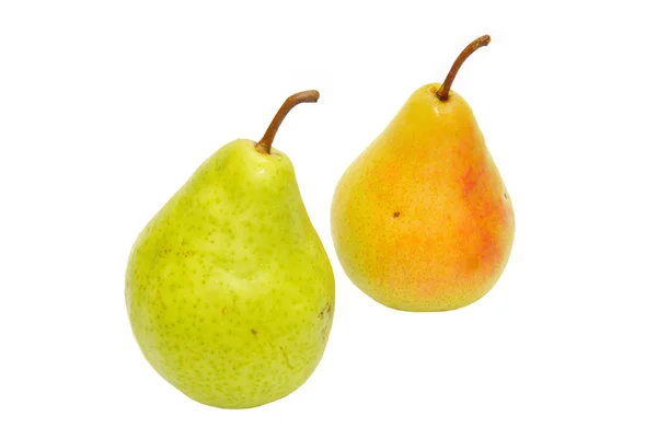 Due pere fresche isolate su bianco . — Foto Stock