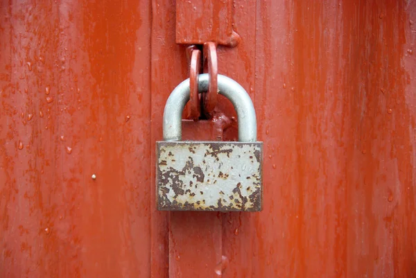 Lock on the red door. — Stock Photo, Image