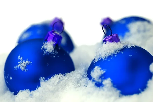 圣诞节的蓝色玻璃彩球 — 图库照片