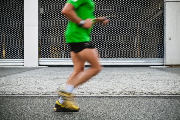 Uitgevoerd in de stad marathon — Stockfoto