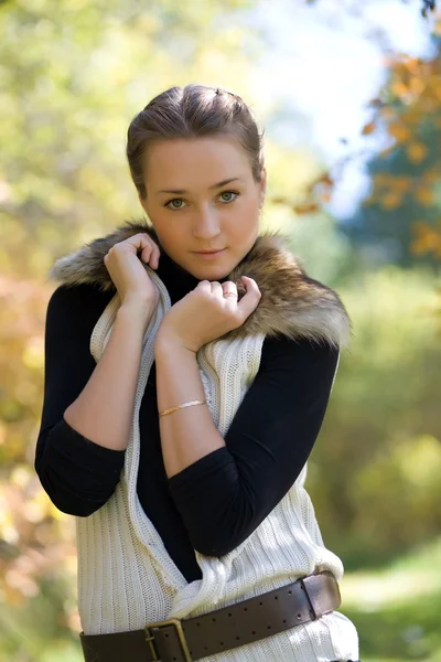 Autumn portrait of young girl — Stock Photo, Image