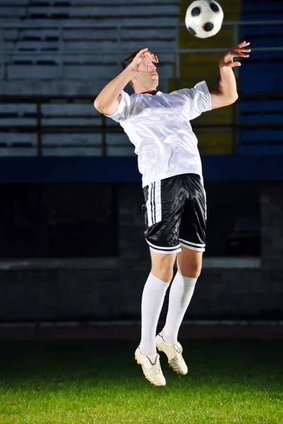 Jugador de fútbol en acción — Foto de Stock
