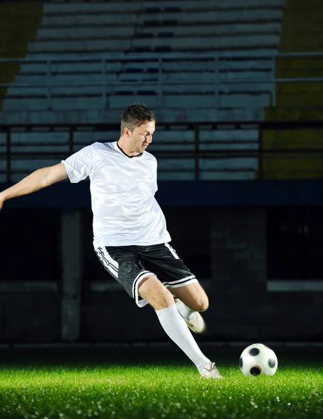 Jugador de fútbol en acción —  Fotos de Stock