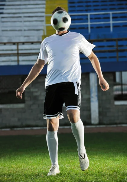 Fotbalist în acțiune — Fotografie, imagine de stoc