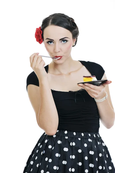 Schöne junge Frau essen süßen Kuchen — Stockfoto