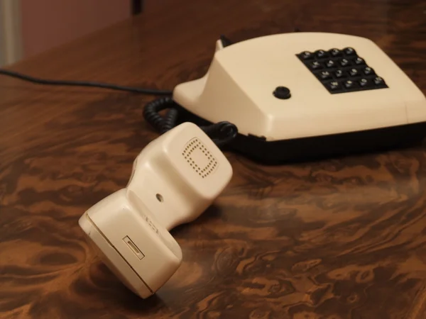 Viejo teléfono retro con un numpad digital moderno — Foto de Stock