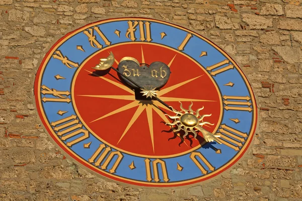 Orologio medievale sulla torre — Foto Stock