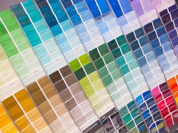 Красочные банки для красок
