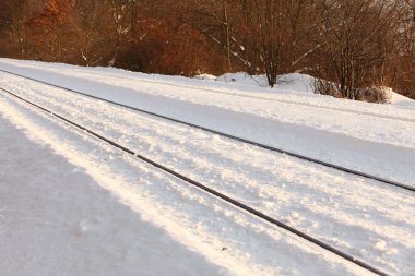 kar - kış demiryolu yama