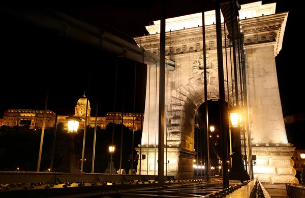 Puente de la cadena en Budapest, Hungría — Foto de Stock