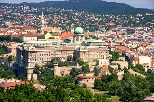 Budínský hrad, Budapešť, Maďarsko od citadely — Stock fotografie