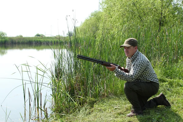 Hunter con escopeta — Foto de Stock