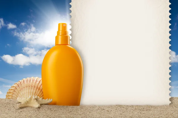 Summer background - suntan oil, shell and blank card — Stock Photo, Image