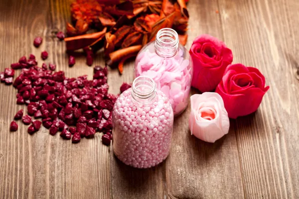 Růžový koupelová sůl — Stock fotografie