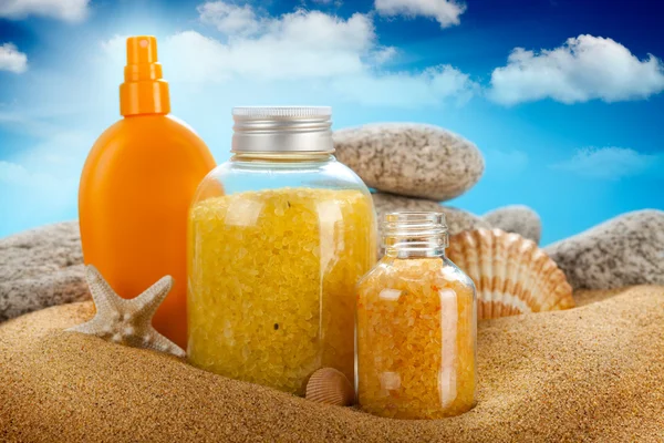 Spa morze - kamienie, sól do kąpieli i muszli — Zdjęcie stockowe