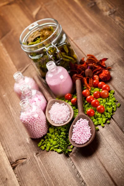 Spa supplies - mineral salt för aromaterapi — Stockfoto