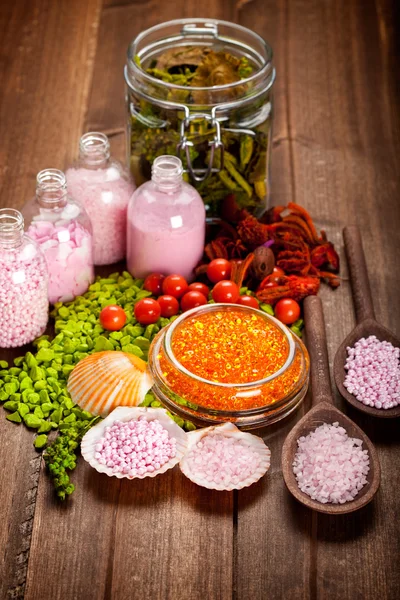 Spa dostaw - soli mineralnych do aromaterapii — Zdjęcie stockowe