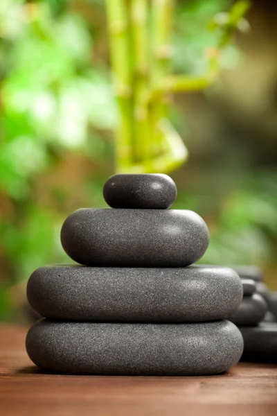 Pedras de massagem preta — Fotografia de Stock