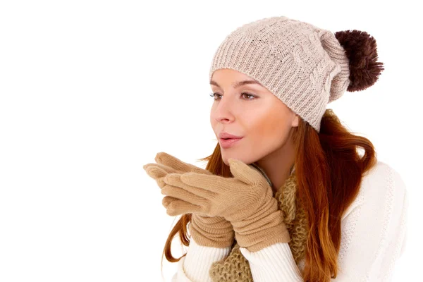Piękna kobieta sobie ciepłe zimowe ubrania — Zdjęcie stockowe