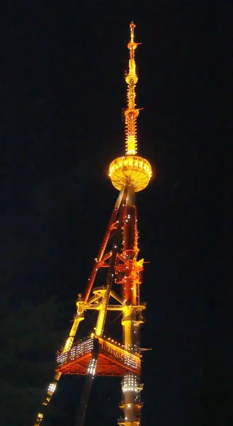 Телевізійна вежа в Тбілісі. — стокове фото