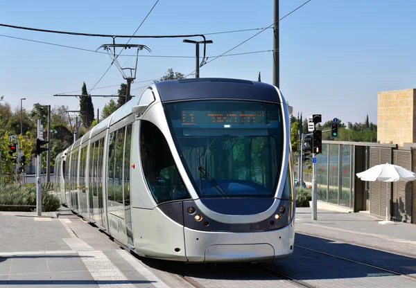 Nowoczesny tramwaj w Jerozolimie, Izrael — Zdjęcie stockowe