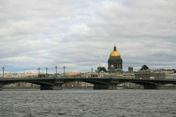 Paisagem fluvial, São Petersburgo — Fotografia de Stock