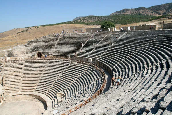 ヒエラポリスの古代の円形劇場 — ストック写真
