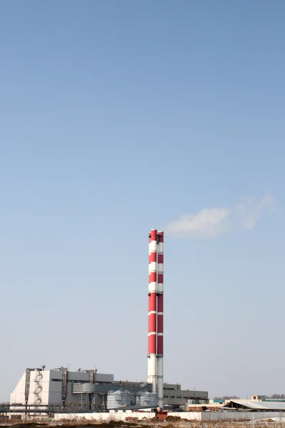 Промышленные дымоходы — стоковое фото