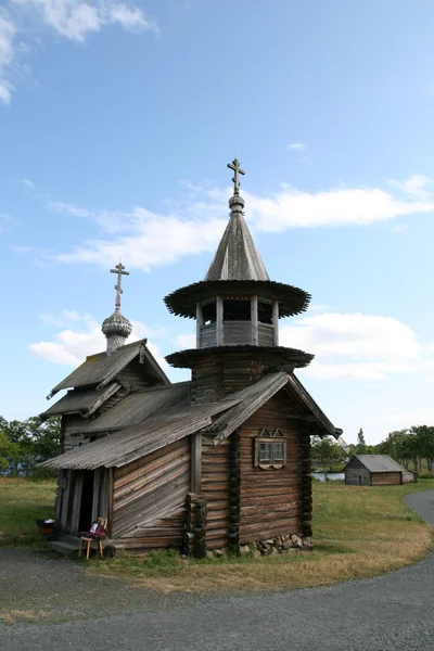 Vieille église en bois sur l'île de Kizhi — Photo