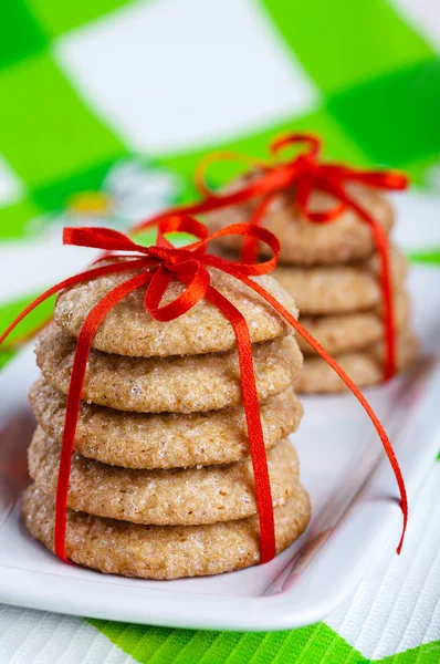 Gingerbread cookies on white plate — Stock Photo, Image