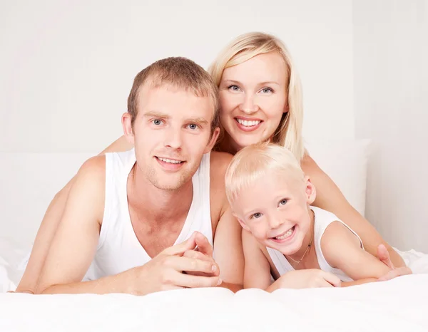 Familia en casa — Foto de Stock