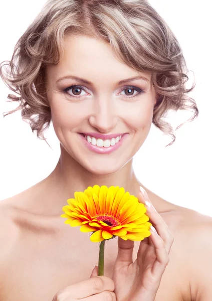 Vrouw met een bloem — Stockfoto