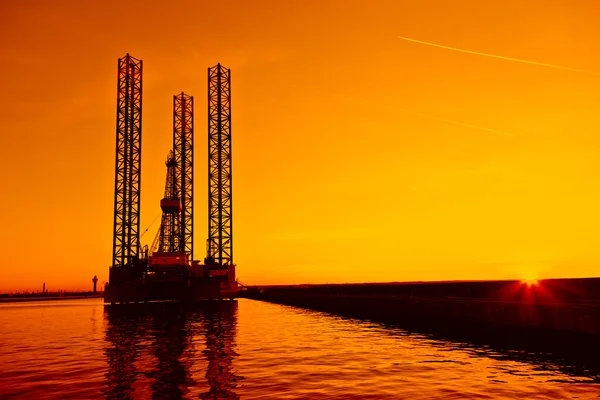 Plataforma petrolífera —  Fotos de Stock