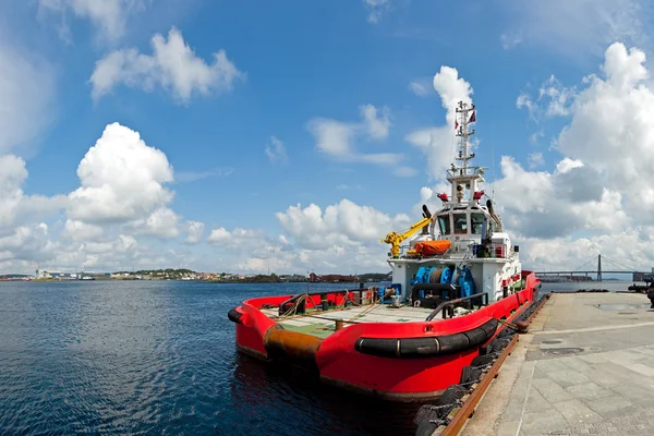 Large tugboat in port — Stock Photo, Image