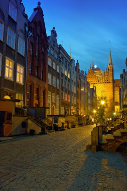 Geceleri tarihi street-Gdansk