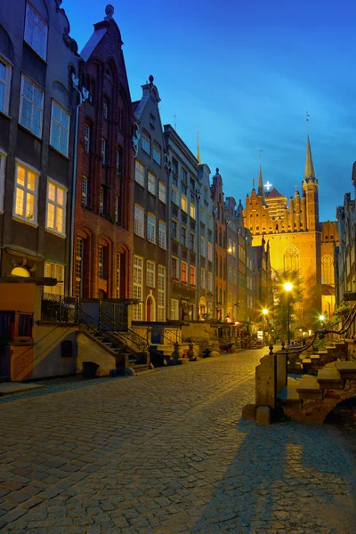 Historische straat in gdansk nachts — Stockfoto