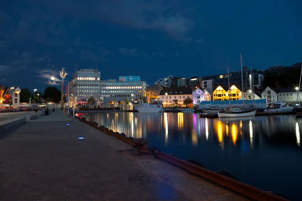 Stavanger à noite — Fotografia de Stock