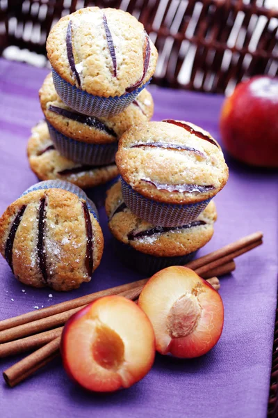 Muffins with plums — Stock Photo, Image