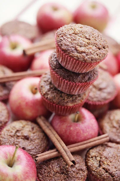 Muffins with apple — Stock Photo, Image