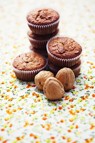Muffins con nueces y miel —  Fotos de Stock