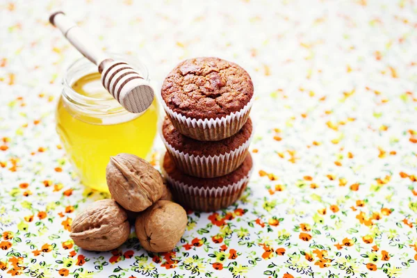 Muffins aux noix et miel — Photo