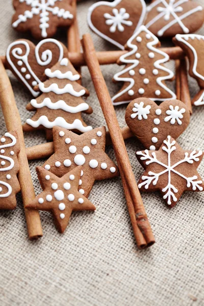Tarçın ile gingerbreads — Stok fotoğraf