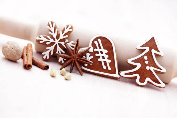 향신료와 함께 gingerbreads — 스톡 사진
