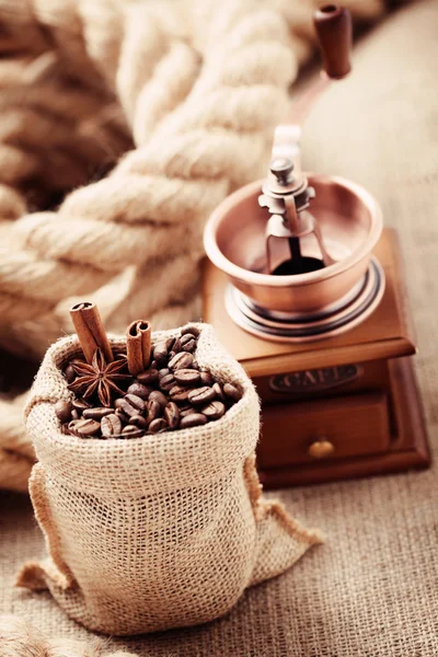 咖啡研磨机 — 图库照片