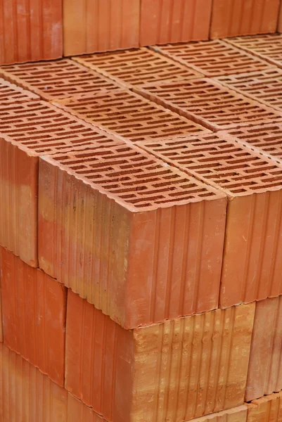 Gros plan de blocs d'argile perforé — Photo