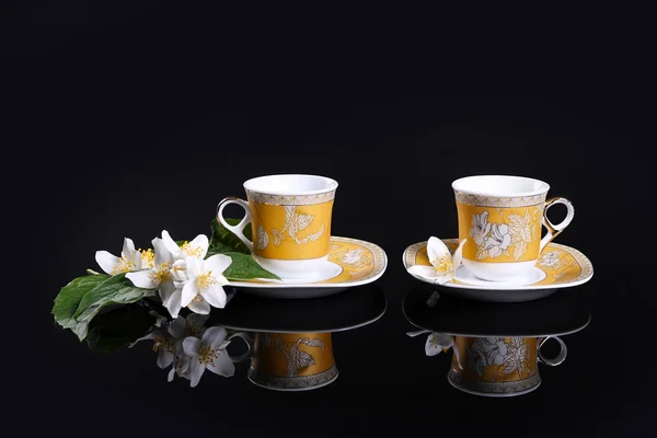 컵과 꽃 — 스톡 사진