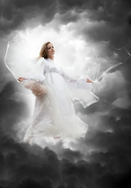 Angel v bouři obloha — Stock fotografie