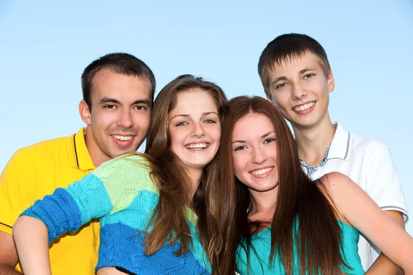 Portrait of happy young teenagers — Stockfoto