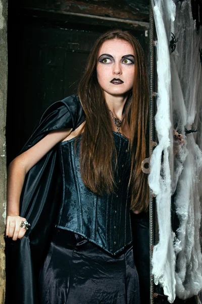 Retrato de uma jovem bruxa — Fotografia de Stock